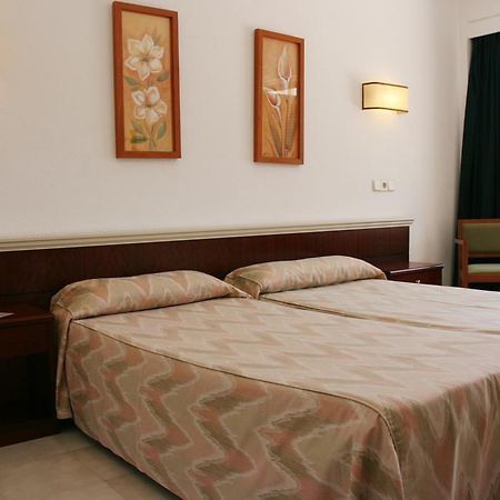 Hotel La Nina Cala Millor  Kamer foto