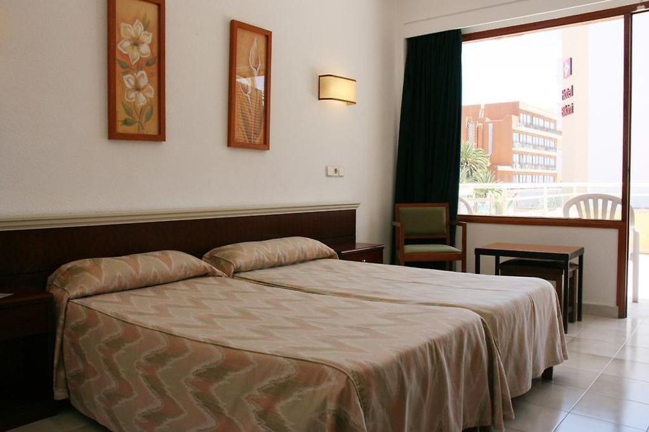 Hotel La Nina Cala Millor  Buitenkant foto