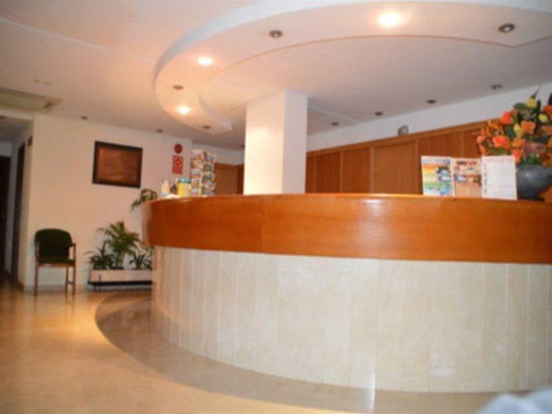 Hotel La Nina Cala Millor  Buitenkant foto